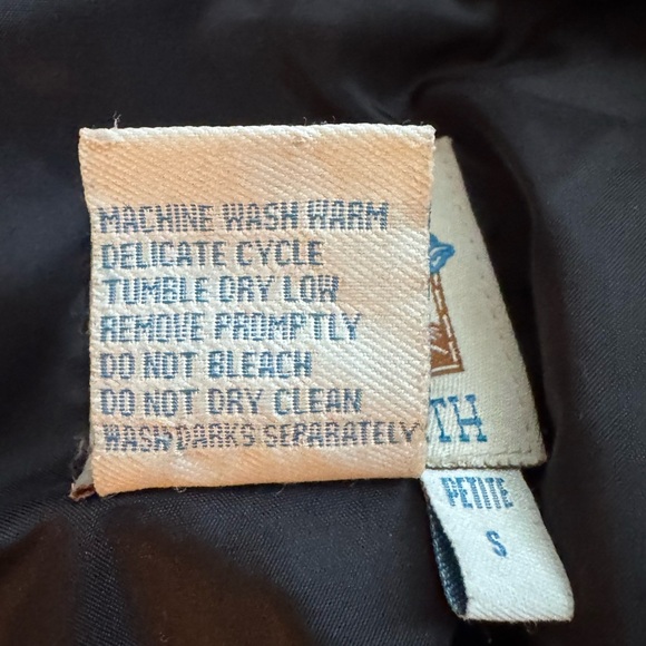 TravelSmith Women's Black Trench Coat. Size PS - Picture 9 of 9